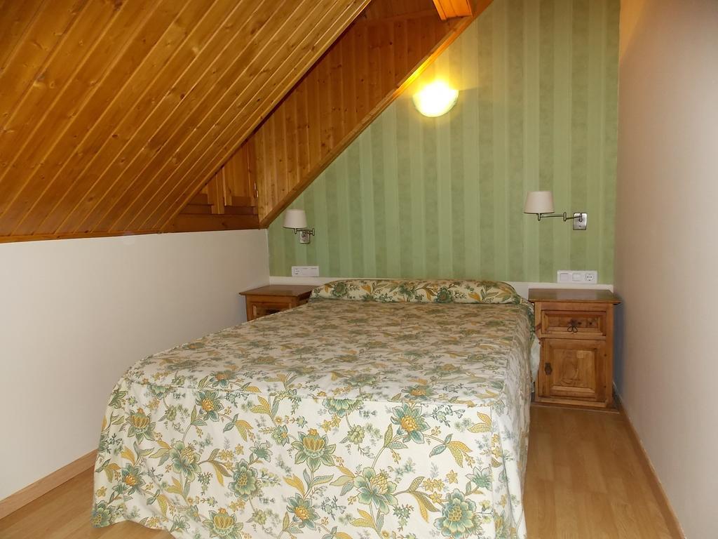 Apartamentos Fidalgo Sandiniés Zimmer foto